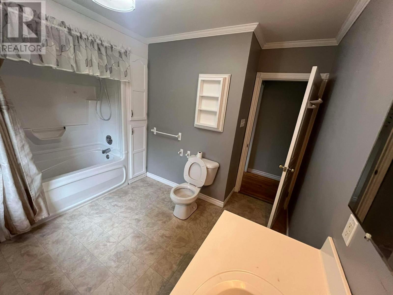 332 Church Street, Tignish, Prince Edward Island  C0B 2B0 - Photo 8 - 202529256