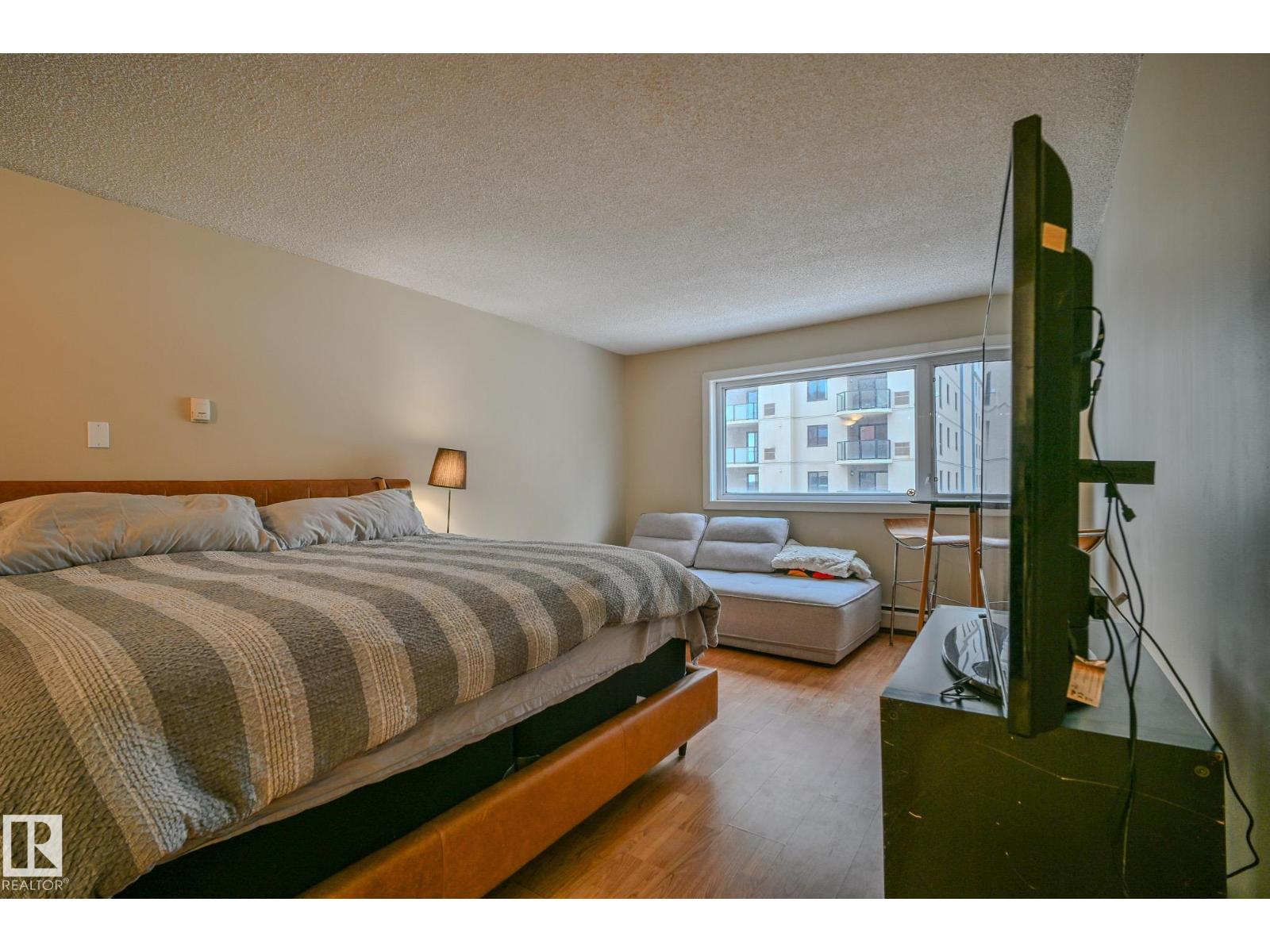 #802 9710 105 St Nw, Edmonton, Alberta  T5K 1A4 - Photo 12 - E4466399