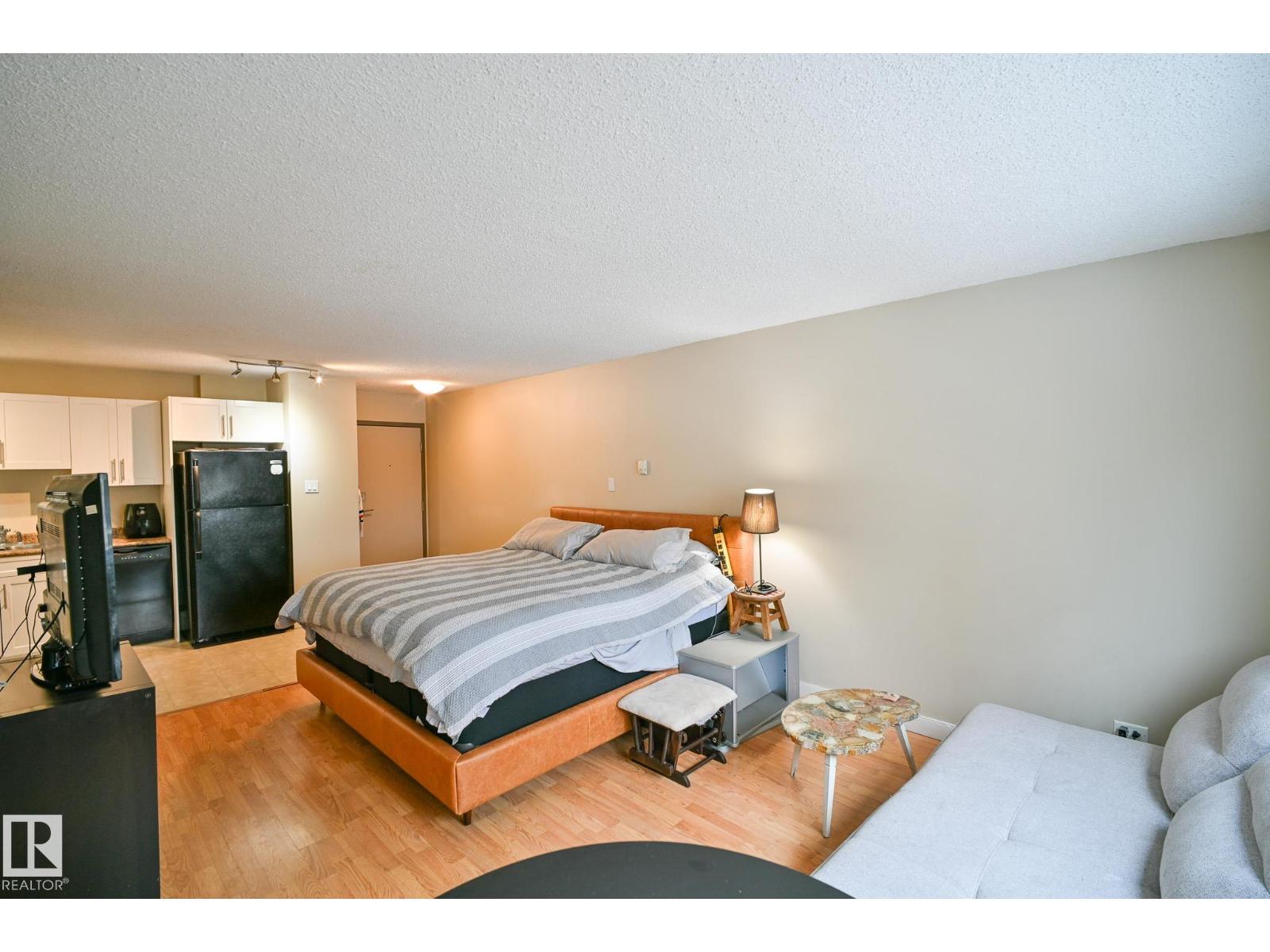 #802 9710 105 St Nw, Edmonton, Alberta  T5K 1A4 - Photo 16 - E4466399