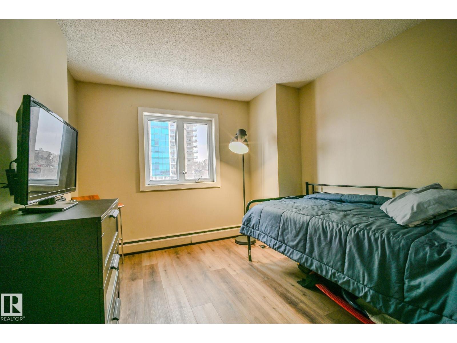 #802 9710 105 St Nw, Edmonton, Alberta  T5K 1A4 - Photo 20 - E4466399