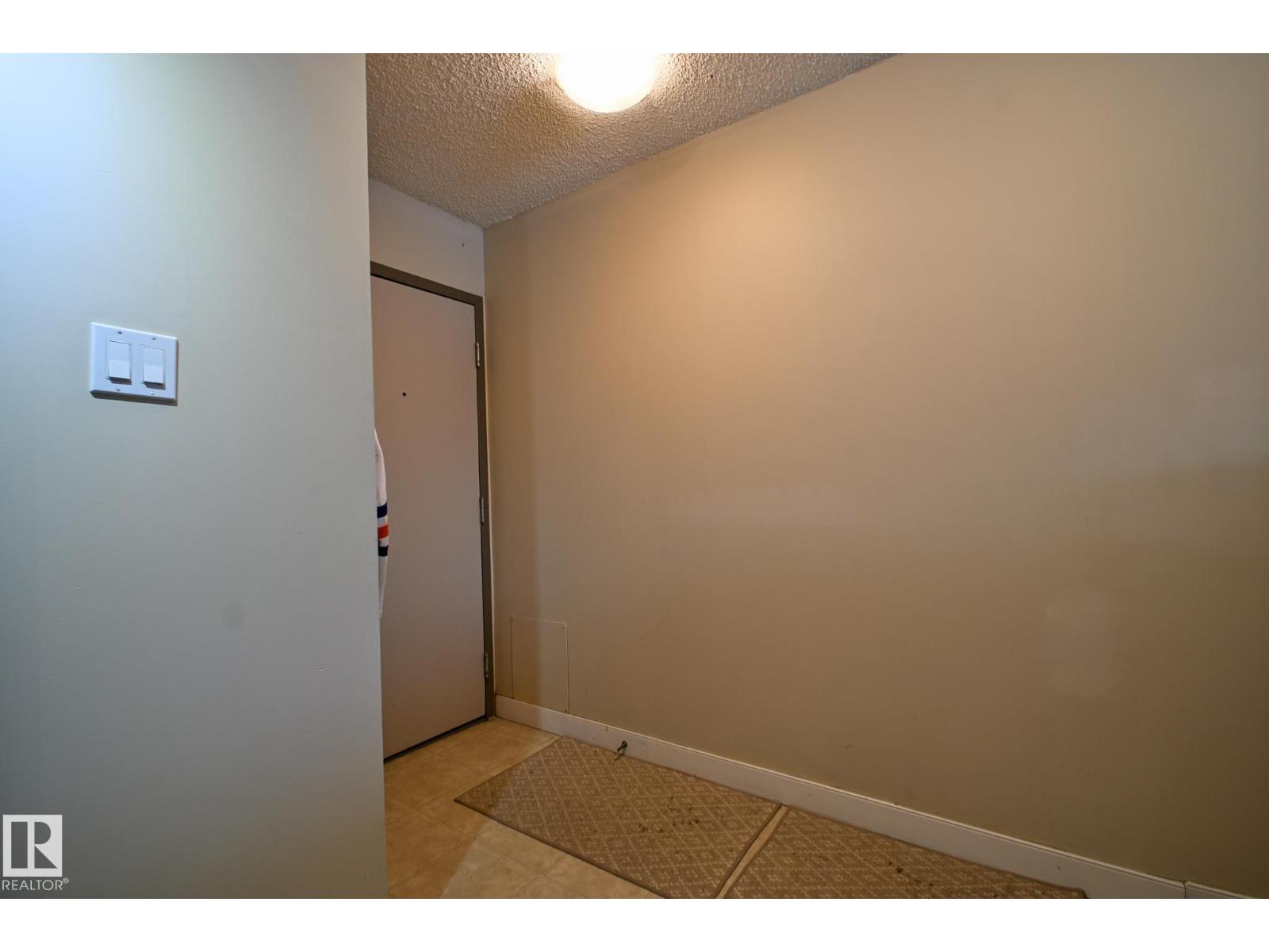 #802 9710 105 St Nw, Edmonton, Alberta  T5K 1A4 - Photo 6 - E4466399