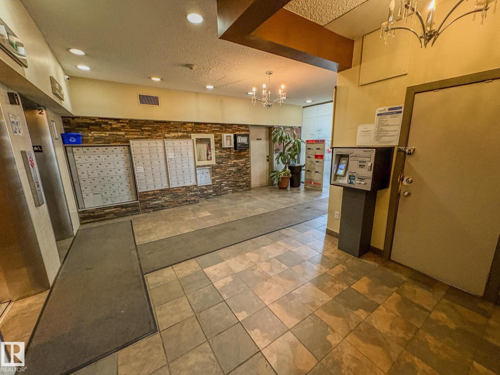 #802 9710 105 St Nw, Edmonton, Alberta  T5K 1A4 - Photo 3 - E4466399