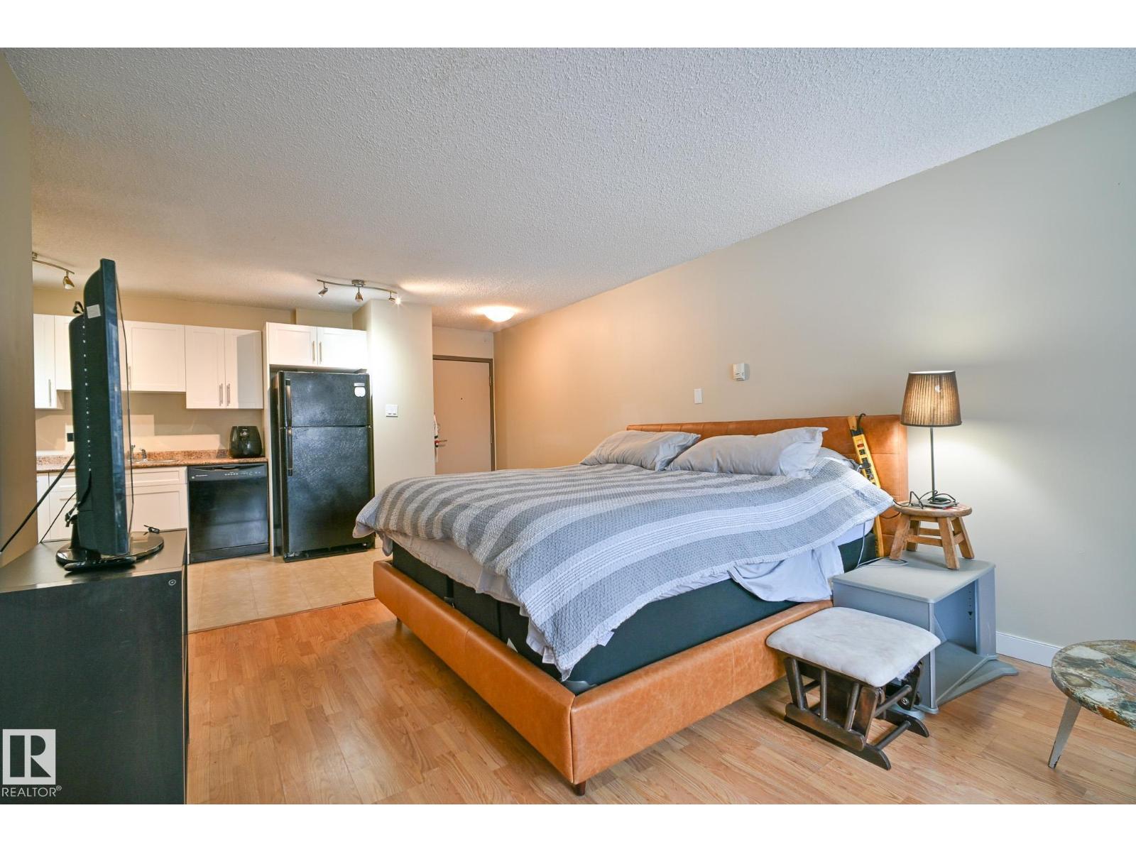 #802 9710 105 St Nw, Edmonton, Alberta  T5K 1A4 - Photo 13 - E4466399