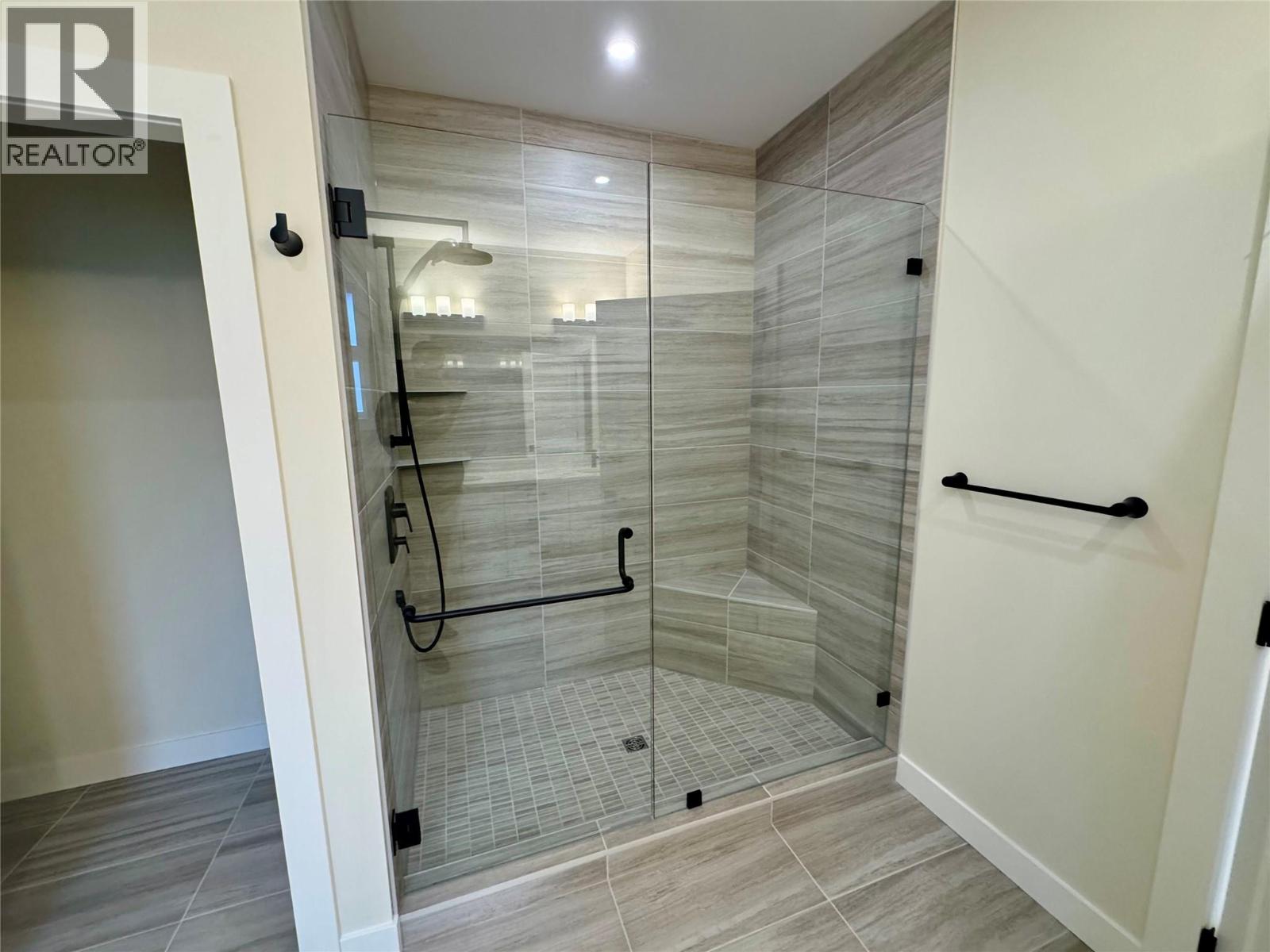 9 Hibiscus Court Osoyoos, BC V0H1V1_13