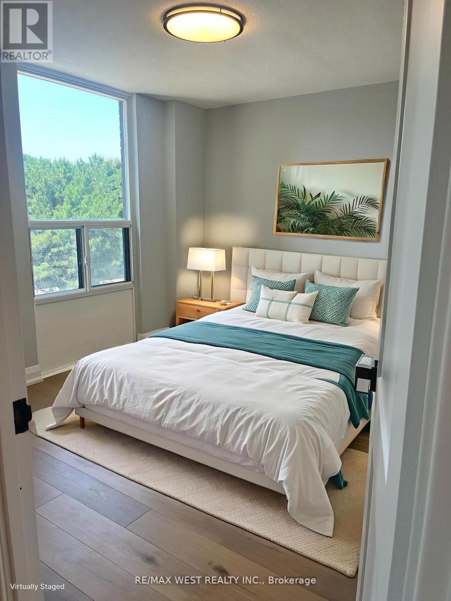 304 - 1535 Lakeshore Road E, Mississauga, Ontario  L5E 3E2 - Photo 23 - W12614034