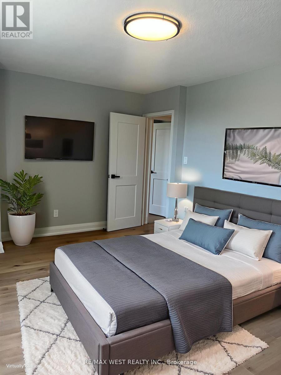 304 - 1535 Lakeshore Road E, Mississauga, Ontario  L5E 3E2 - Photo 28 - W12614034