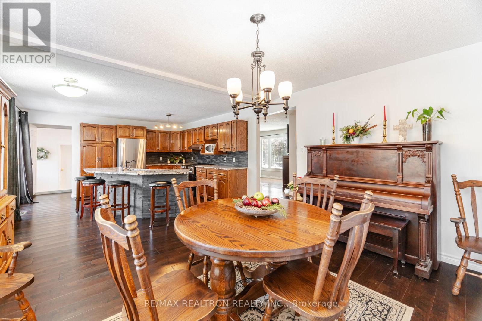 17145 Caledon King Townline N, King, Ontario  L0G 1W0 - Photo 10 - W12614042