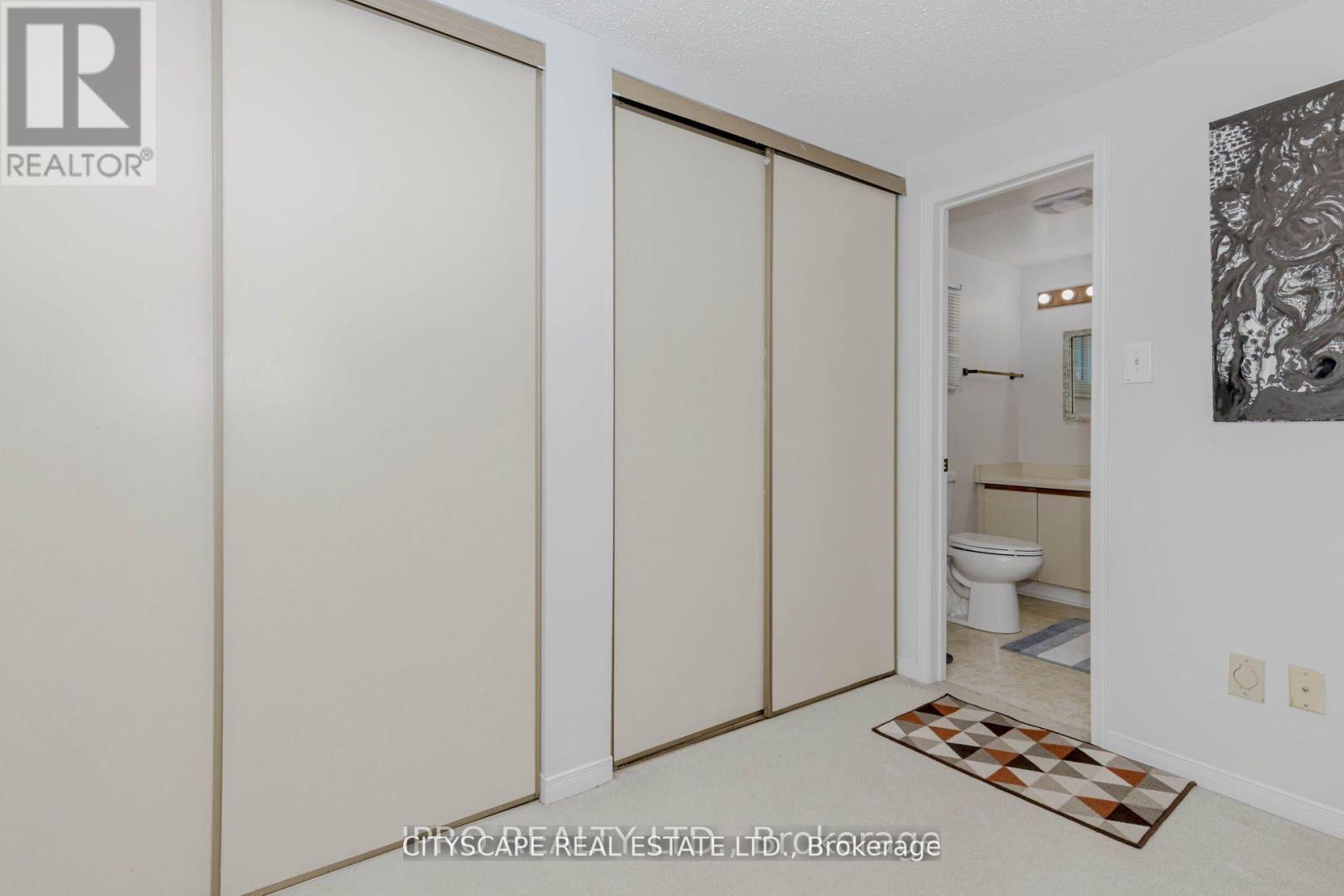 6906 Hickling Crescent N, Mississauga, Ontario  L5N 5A8 - Photo 29 - W12614090