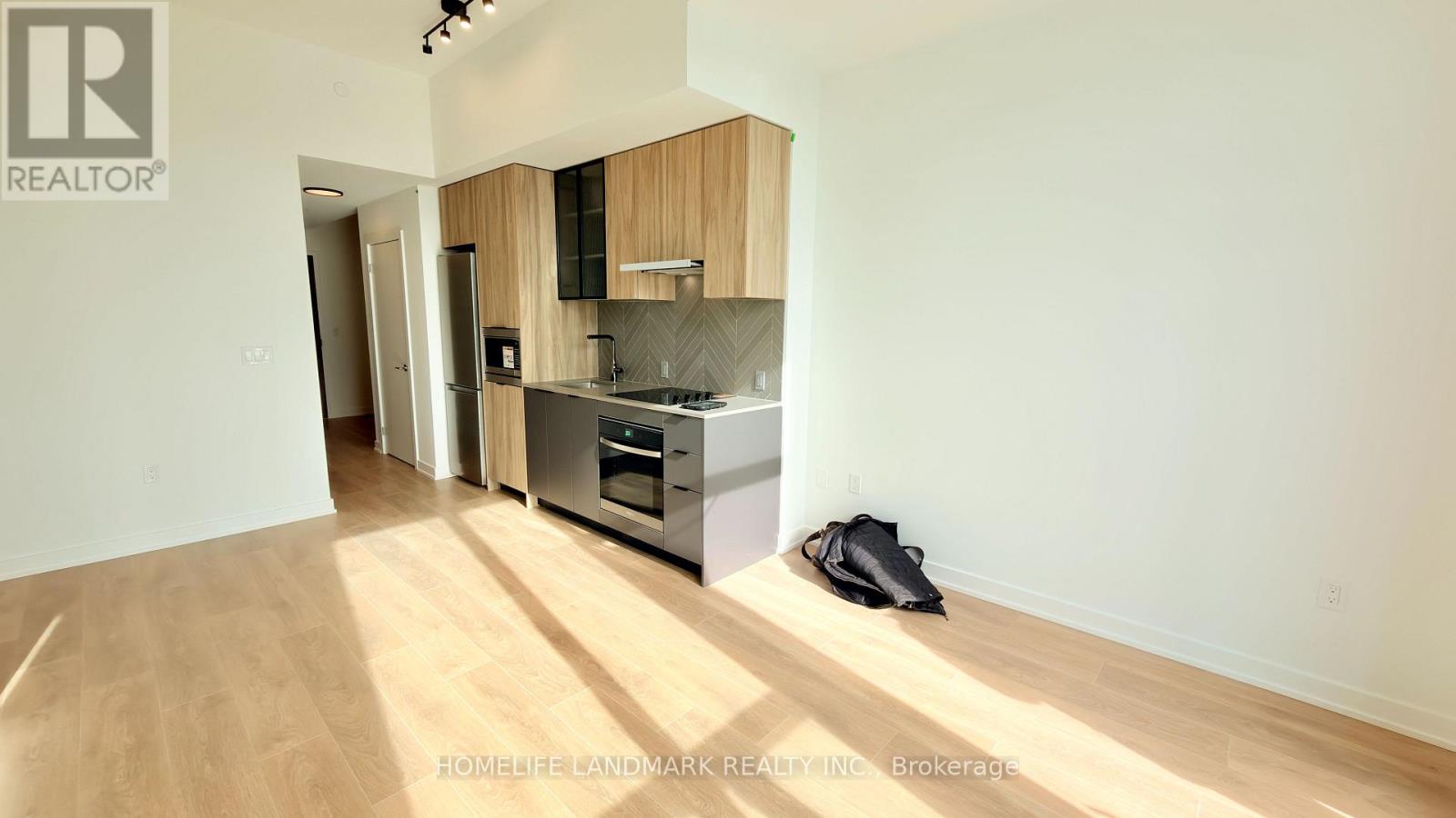 811 - 1037 The Queensway, Toronto, Ontario  M8Z 0H5 - Photo 16 - W12614120