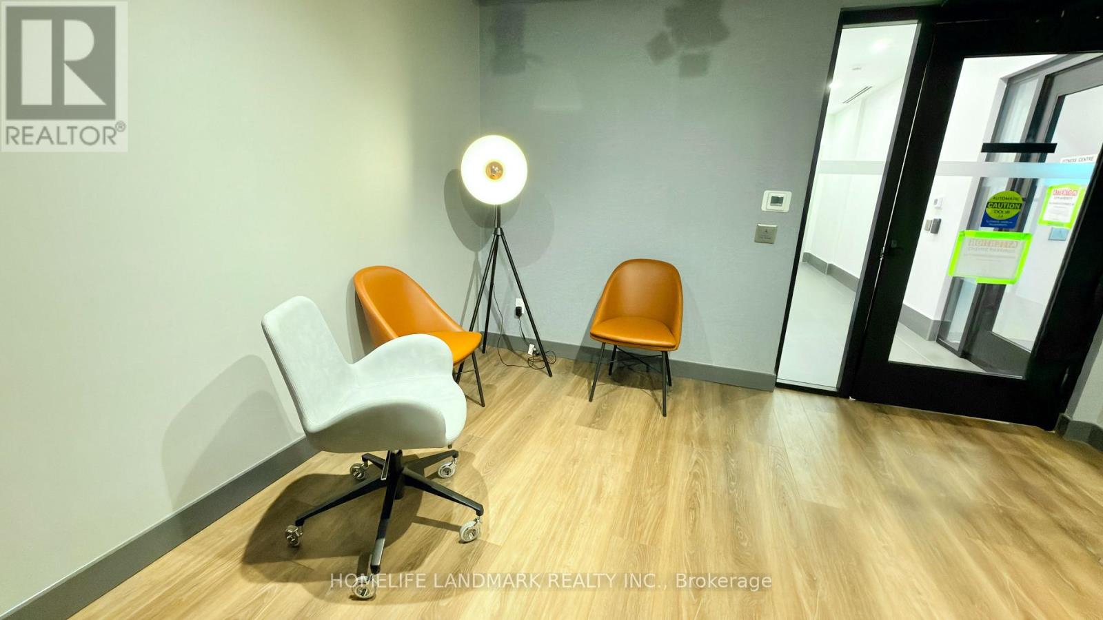 811 - 1037 The Queensway, Toronto, Ontario  M8Z 0H5 - Photo 8 - W12614120