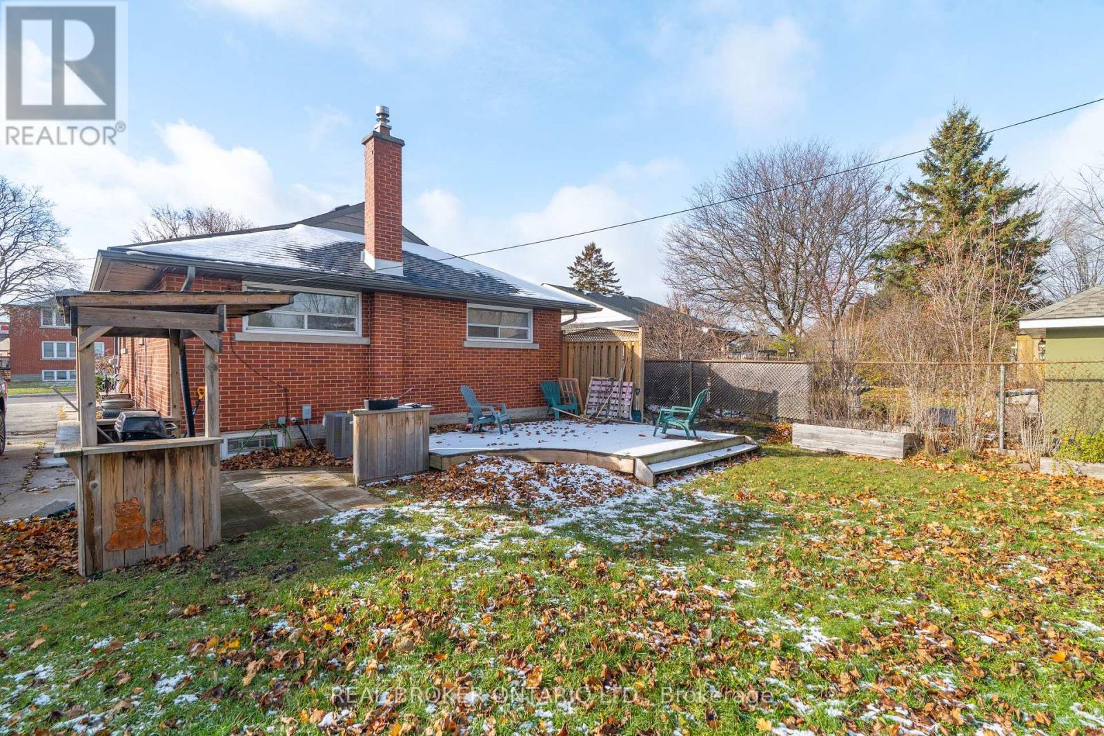 220 Bruce Street, Kitchener, Ontario  N2B 1Z3 - Photo 43 - X12614074