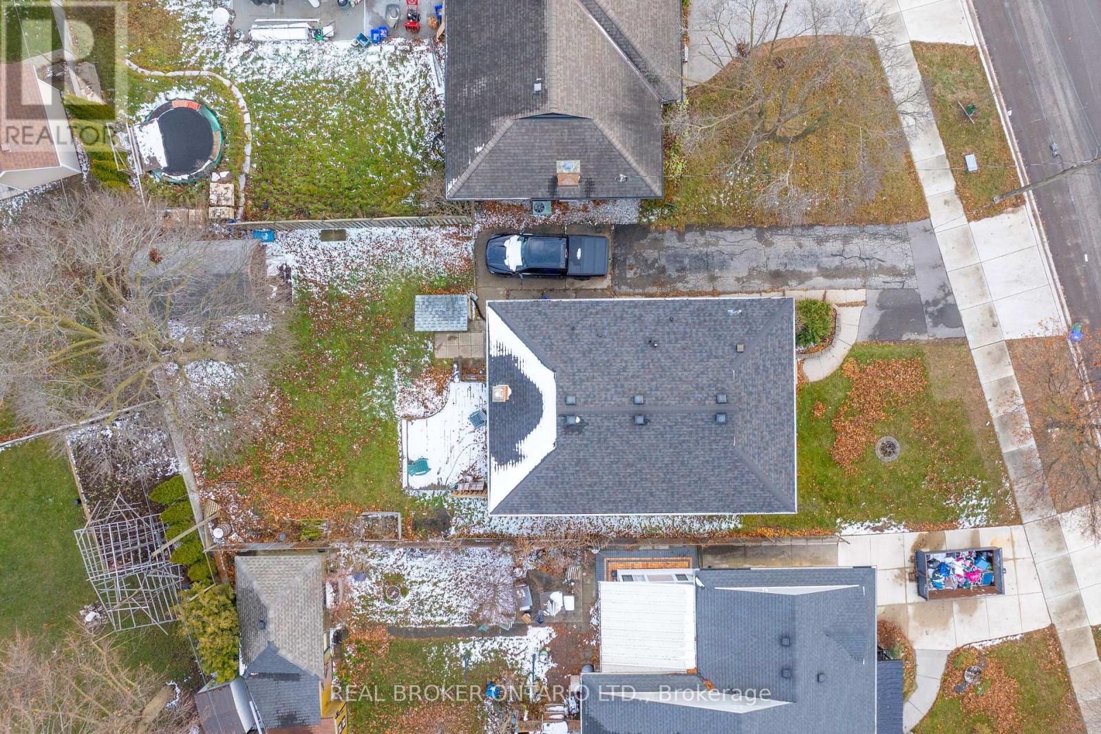 220 Bruce Street, Kitchener, Ontario  N2B 1Z3 - Photo 47 - X12614074