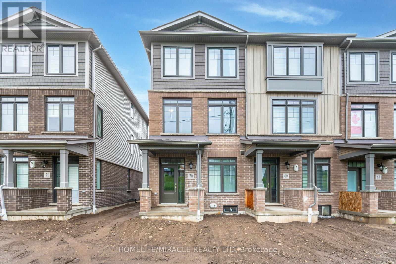 70 - 10 BIRMINGHAM DRIVE E, Cambridge, Ontario