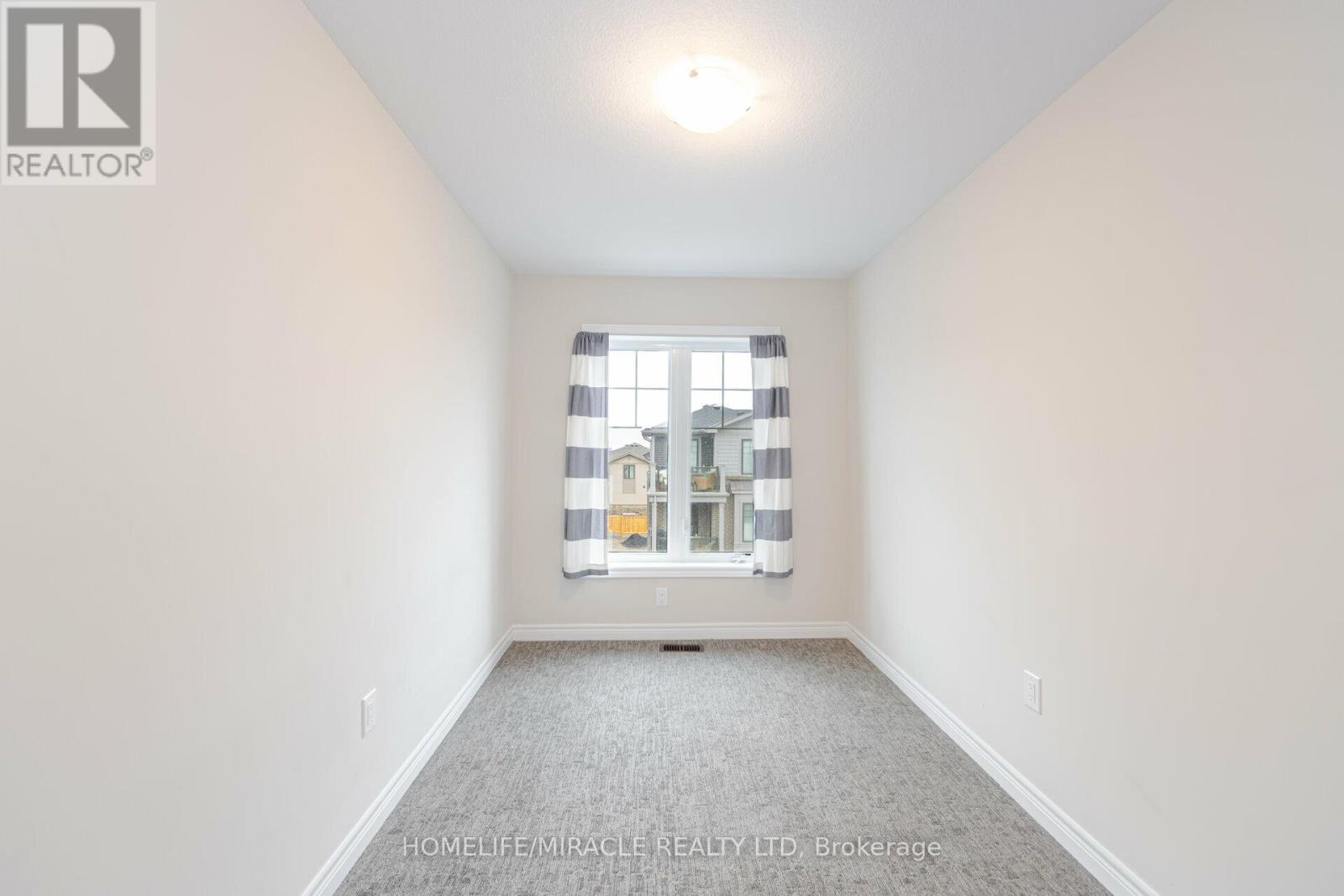 70 - 10 Birmingham Drive E, Cambridge, Ontario  N1R 0C6 - Photo 31 - X12614092