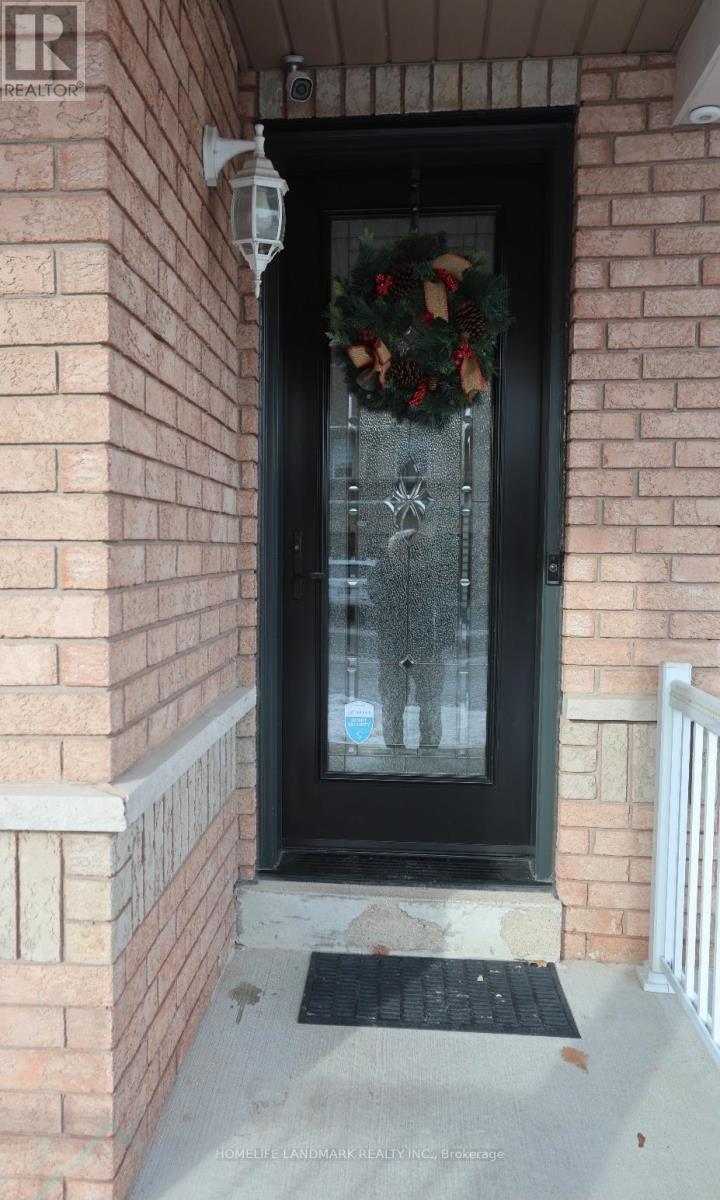 3861 Mulligan Cross, Mississauga, Ontario  L5M 7B2 - Photo 3 - W12611752