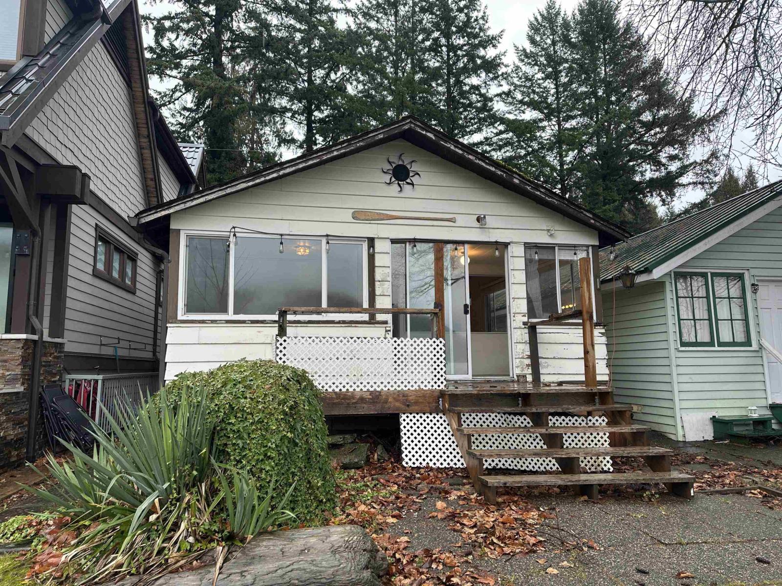 183 First Avenue, Cultus Lake North, Cultus Lake, British Columbia  V2R 4Z4 - Photo 1 - R3072480