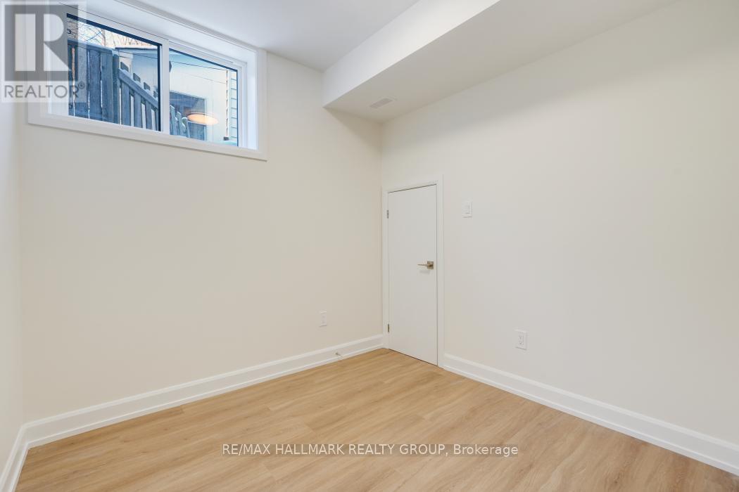 C - 956 Fisher Avenue, Ottawa, Ontario  K1Z 6P4 - Photo 13 - X12614150