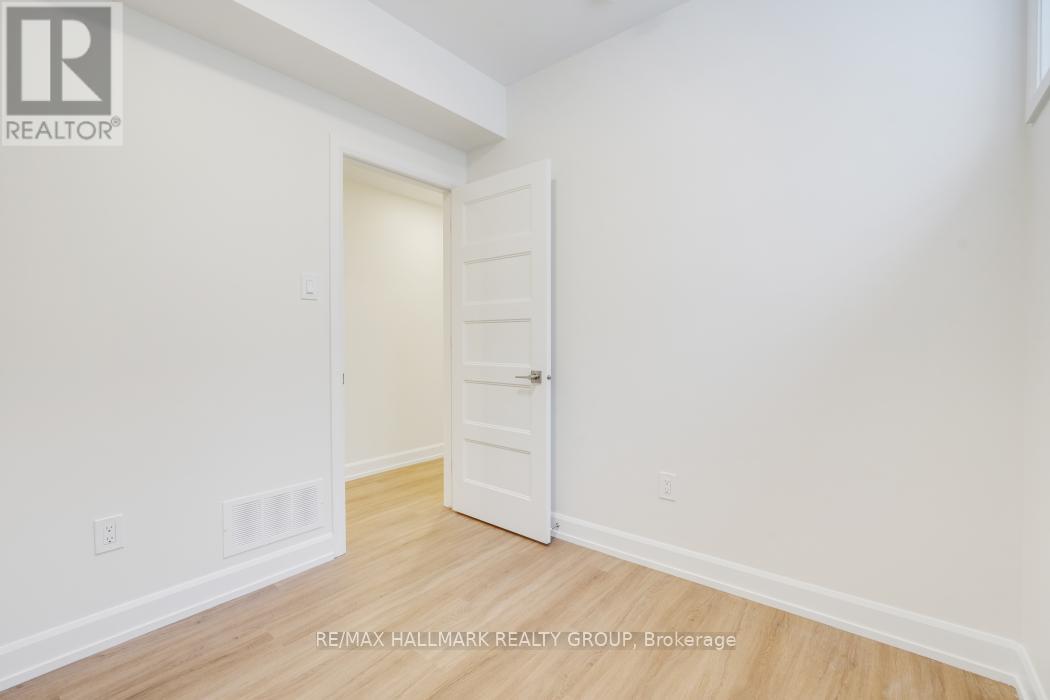 C - 956 Fisher Avenue, Ottawa, Ontario  K1Z 6P4 - Photo 14 - X12614150