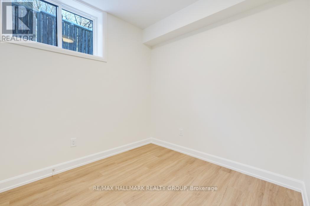 C - 956 Fisher Avenue, Ottawa, Ontario  K1Z 6P4 - Photo 16 - X12614150