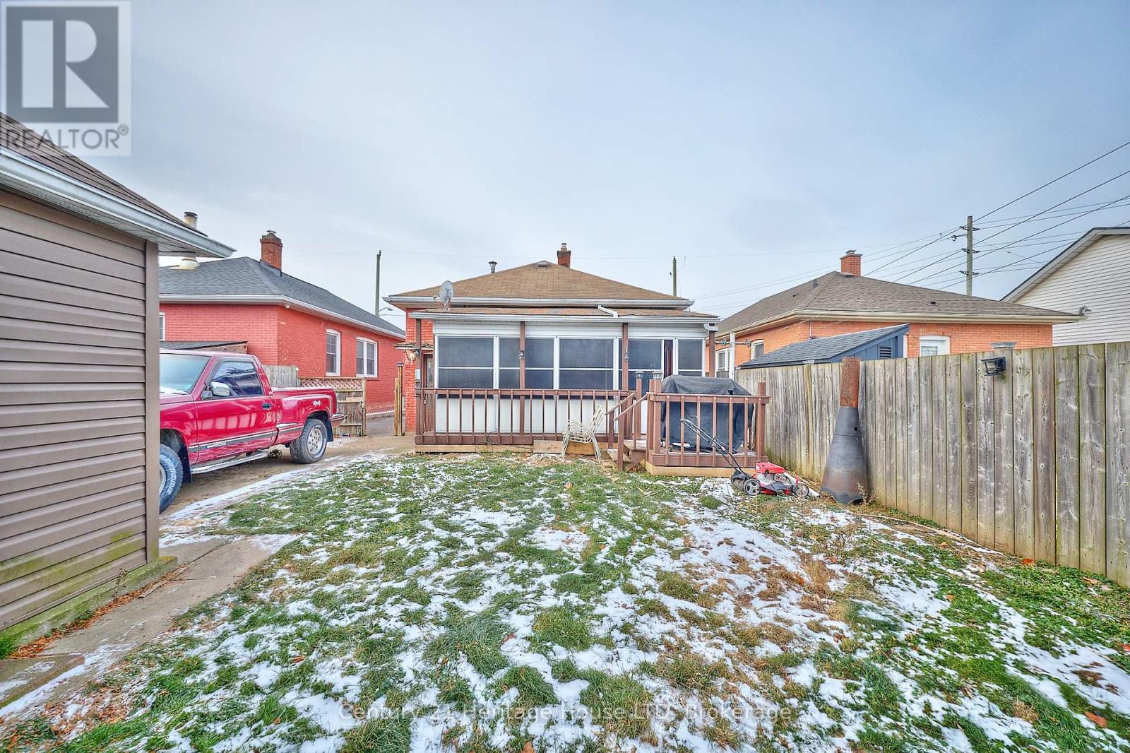 78 Rodman Street, St. Catharines, Ontario  L2R 5E2 - Photo 20 - X12614194