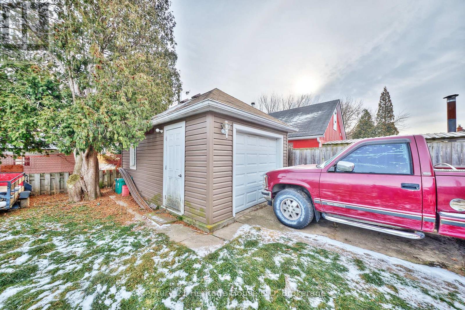 78 Rodman Street, St. Catharines, Ontario  L2R 5E2 - Photo 23 - X12614194