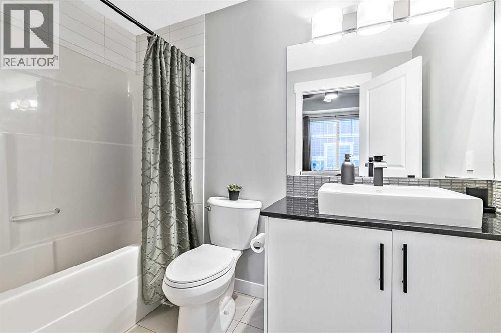 1, 67 West Coach Manor Sw, Calgary, Alberta  T3H 1R7 - Photo 15 - A2273949