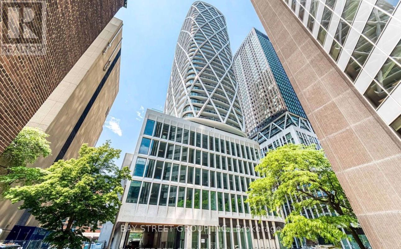 2115 - 230 SIMCOE STREET, Toronto, Ontario