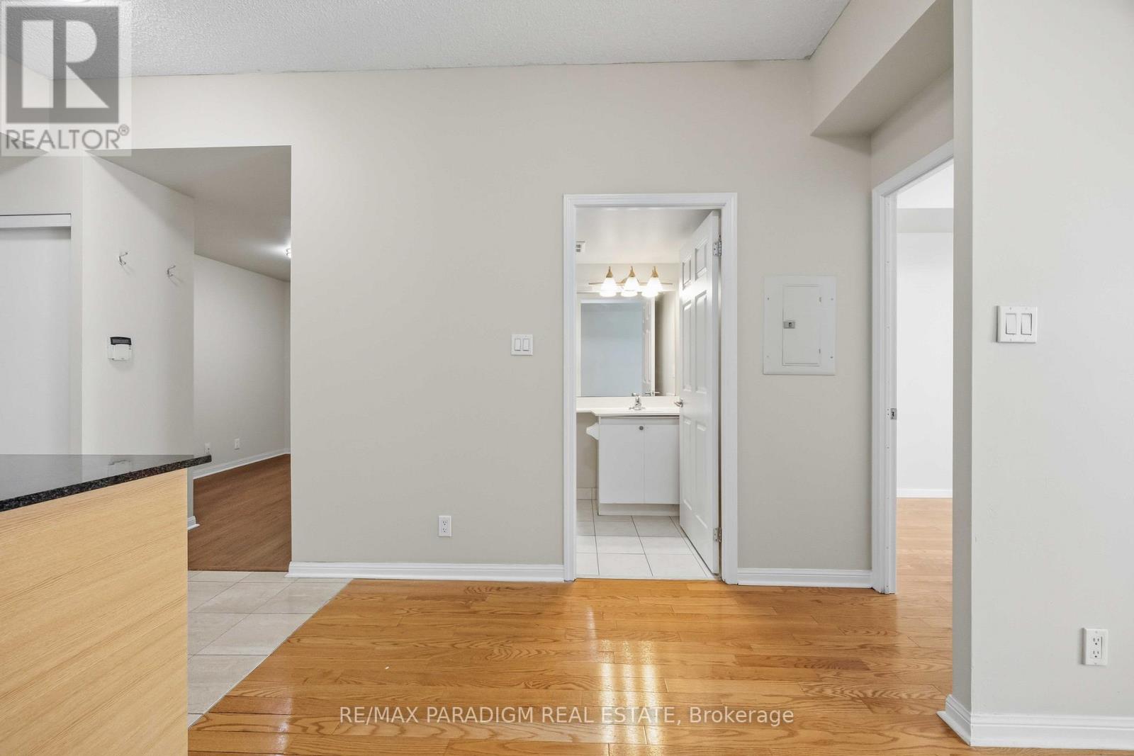 2515 - 230 Queens Quay W, Toronto, Ontario  M5J 1B5 - Photo 21 - C12614146