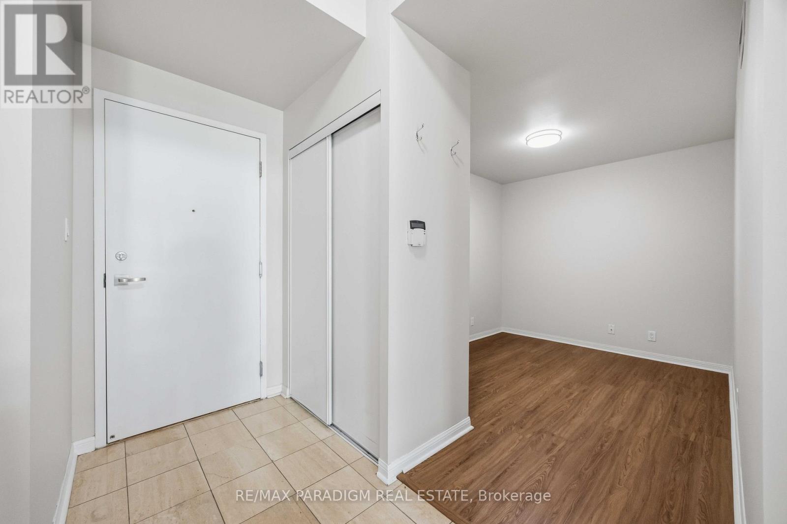 2515 - 230 Queens Quay W, Toronto, Ontario  M5J 1B5 - Photo 6 - C12614146