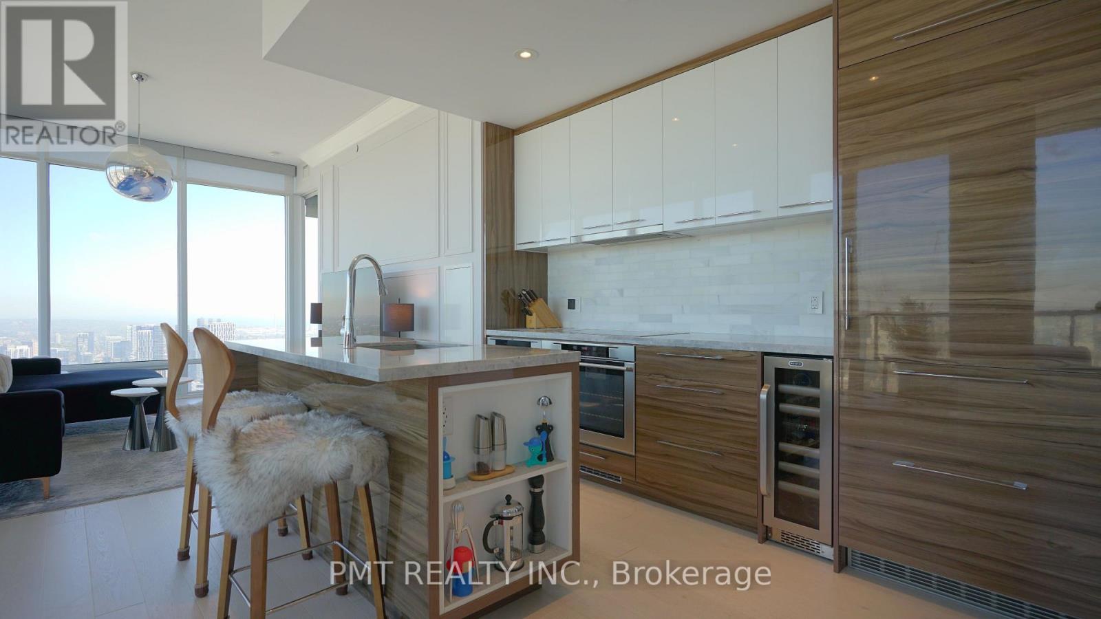 5102 - 488 University Avenue, Toronto, Ontario  M5G 0C1 - Photo 4 - C12614186