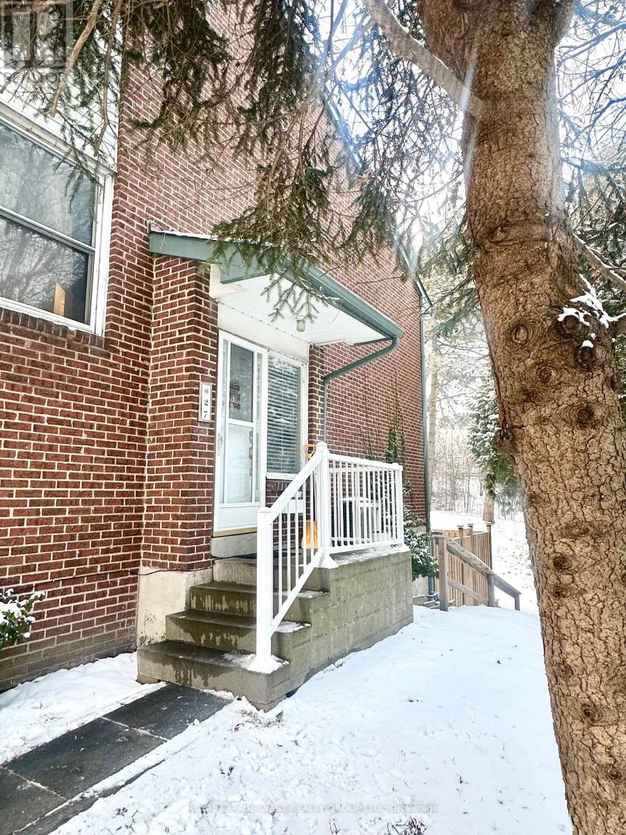 27 - 909 KING STREET W, Oshawa, Ontario