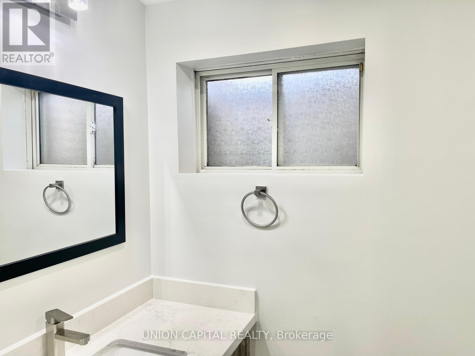 Lower - 19 Devonshire Avenue, Markham, Ontario  L3S 1G5 - Photo 10 - N12614192