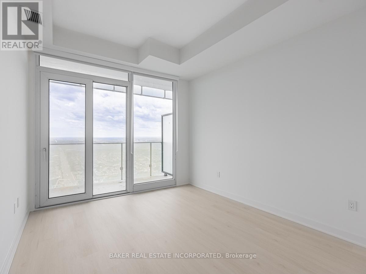 5806 - 3900 Confederation Parkway, Mississauga, Ontario  L5B 0M3 - Photo 10 - W12614138