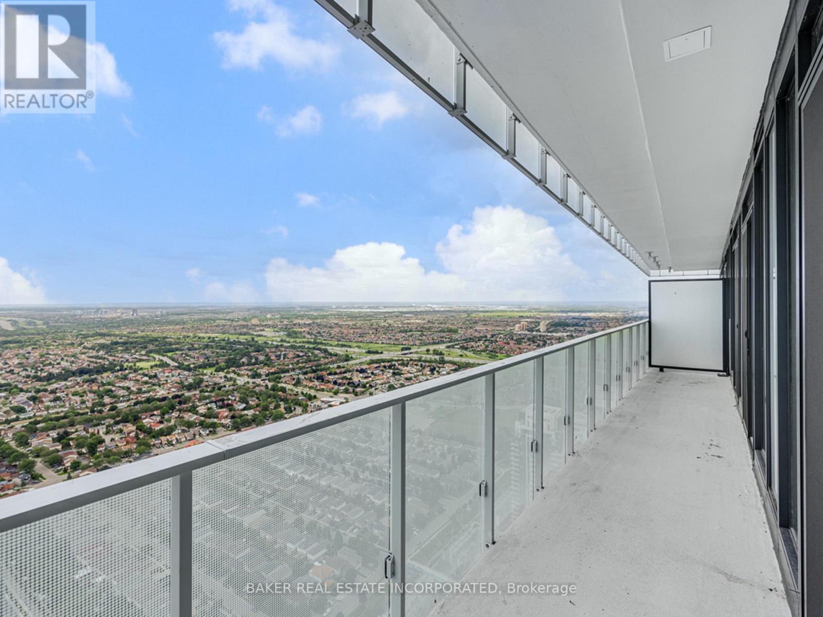 5806 - 3900 Confederation Parkway, Mississauga, Ontario  L5B 0M3 - Photo 14 - W12614138