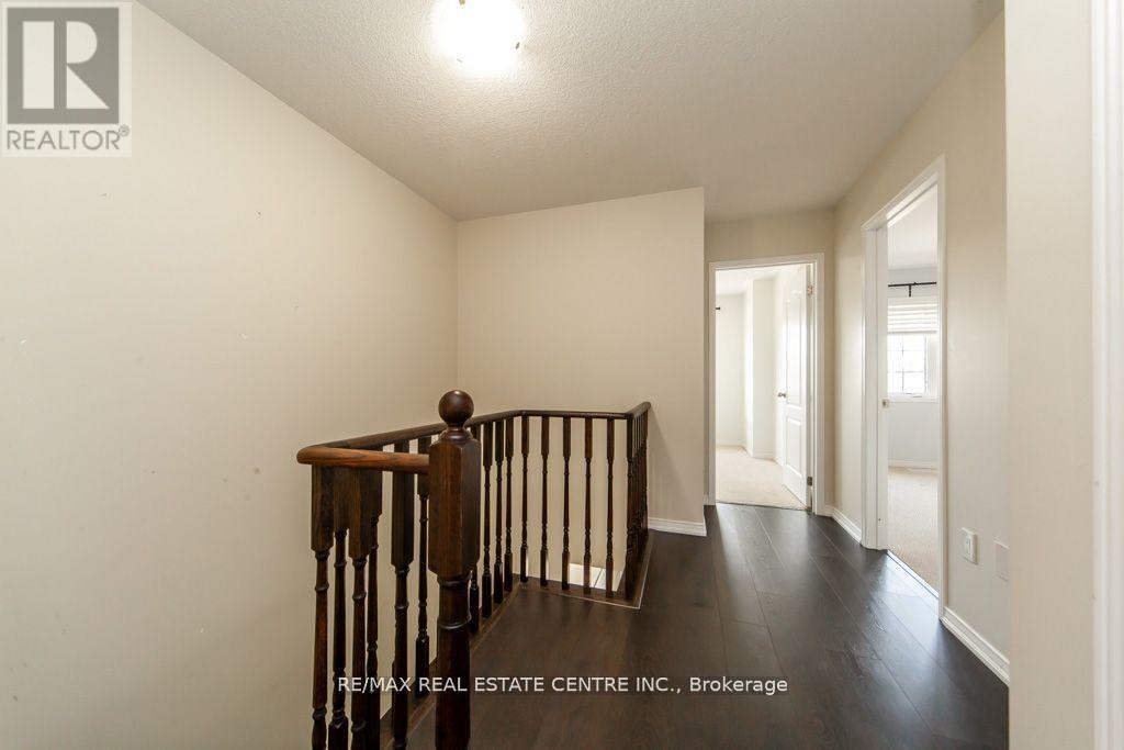 130 Sussexvale Drive, Brampton, Ontario  L6R 3R2 - Photo 20 - W12614140