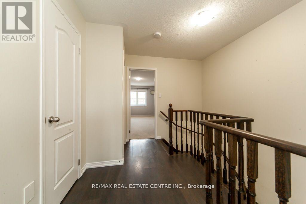 130 Sussexvale Drive, Brampton, Ontario  L6R 3R2 - Photo 21 - W12614140