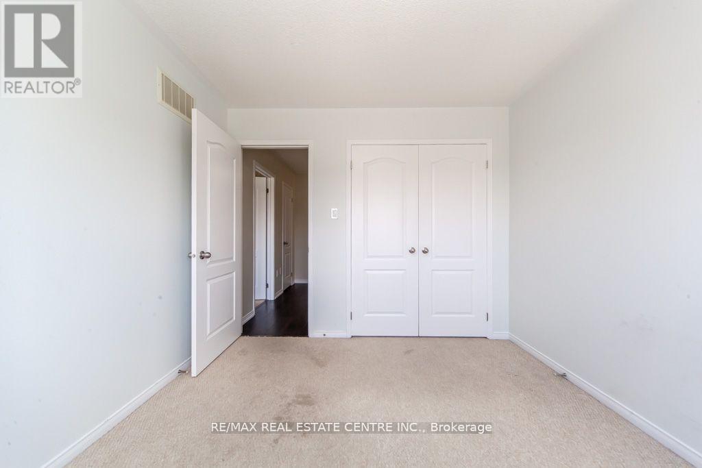 130 Sussexvale Drive, Brampton, Ontario  L6R 3R2 - Photo 31 - W12614140