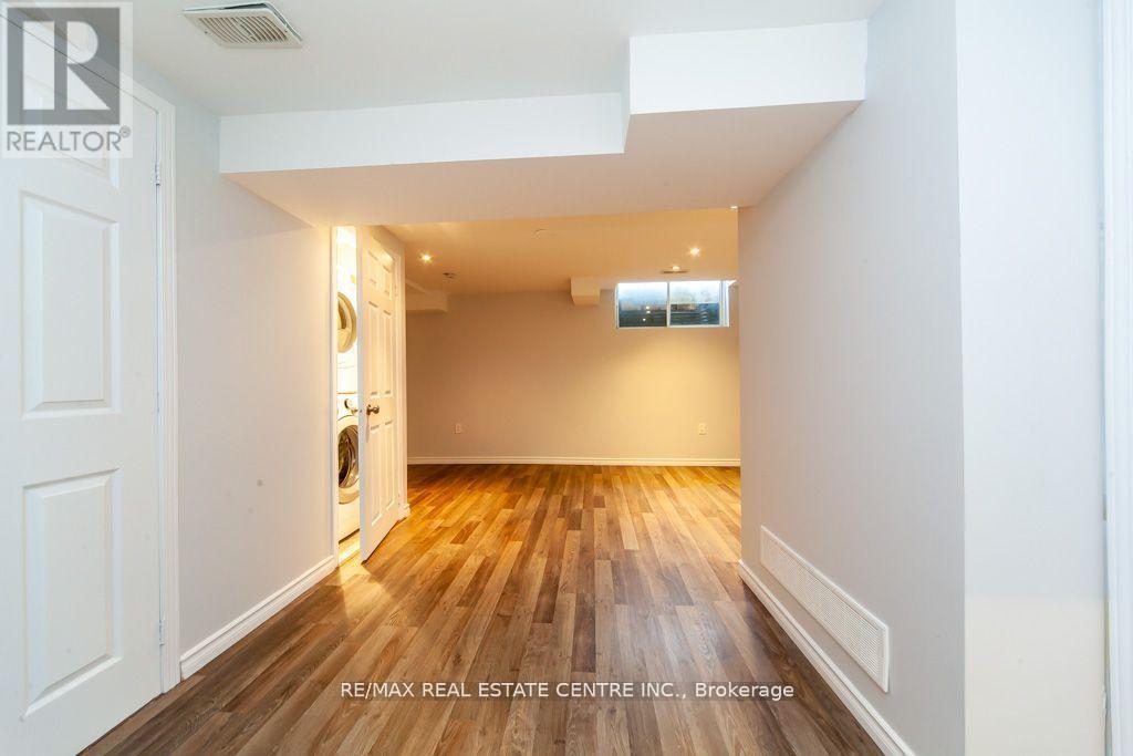 130 Sussexvale Drive, Brampton, Ontario  L6R 3R2 - Photo 34 - W12614140