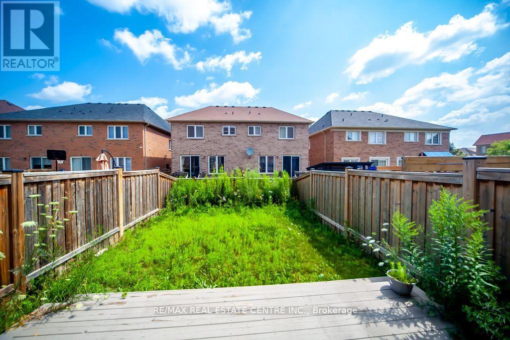 130 Sussexvale Drive, Brampton, Ontario  L6R 3R2 - Photo 39 - W12614140