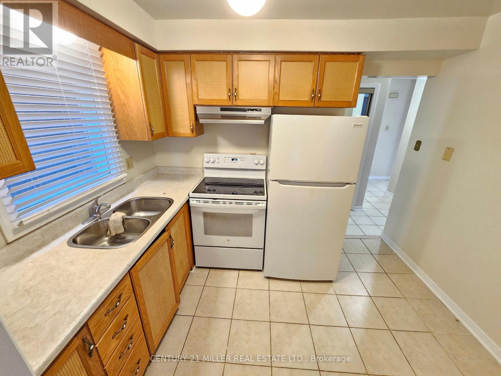 133 Creditstone Road, Brampton, Ontario  L6Y 4G3 - Photo 9 - W12614188