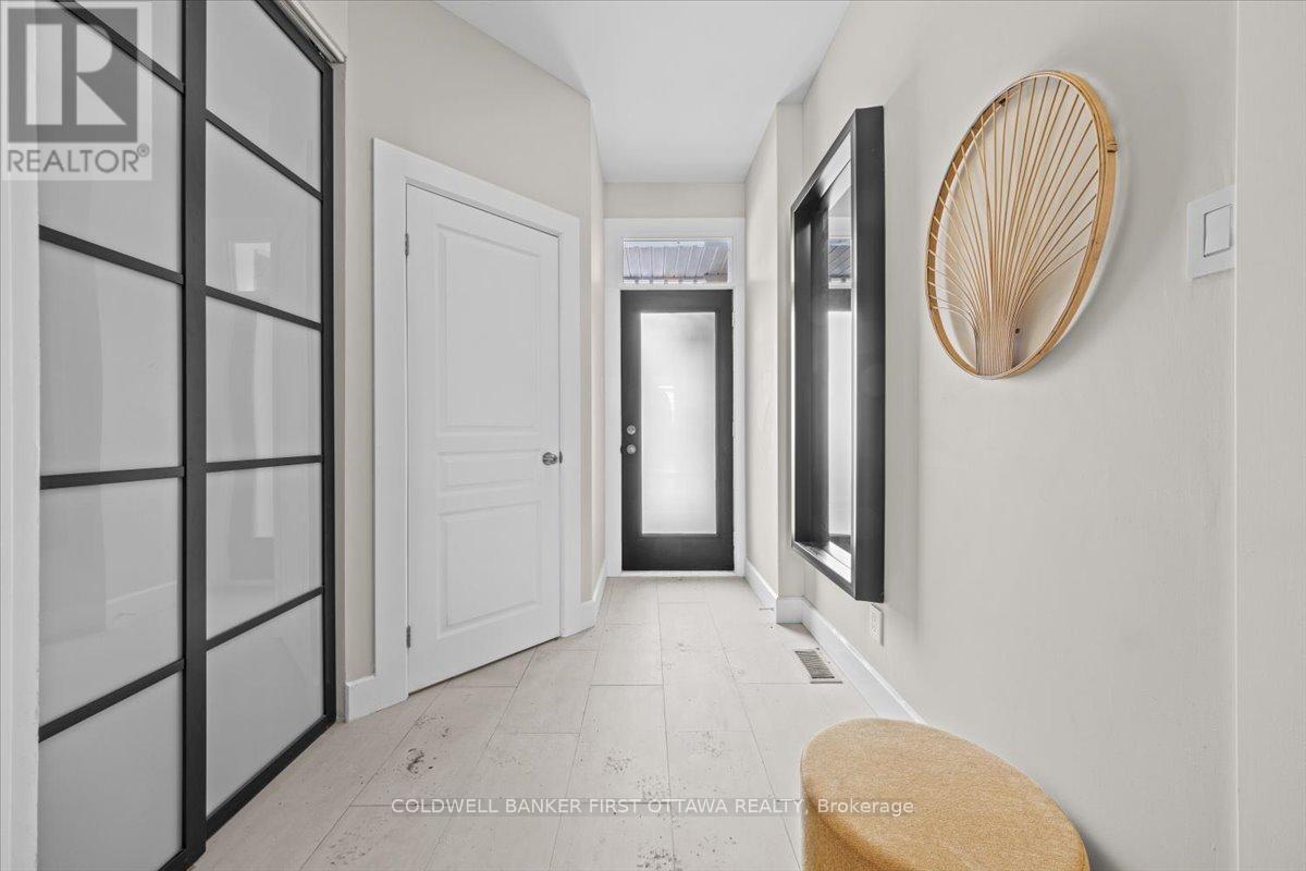 4446 Wildmint Square, Ottawa, Ontario  K1V 1N6 - Photo 3 - X12614226