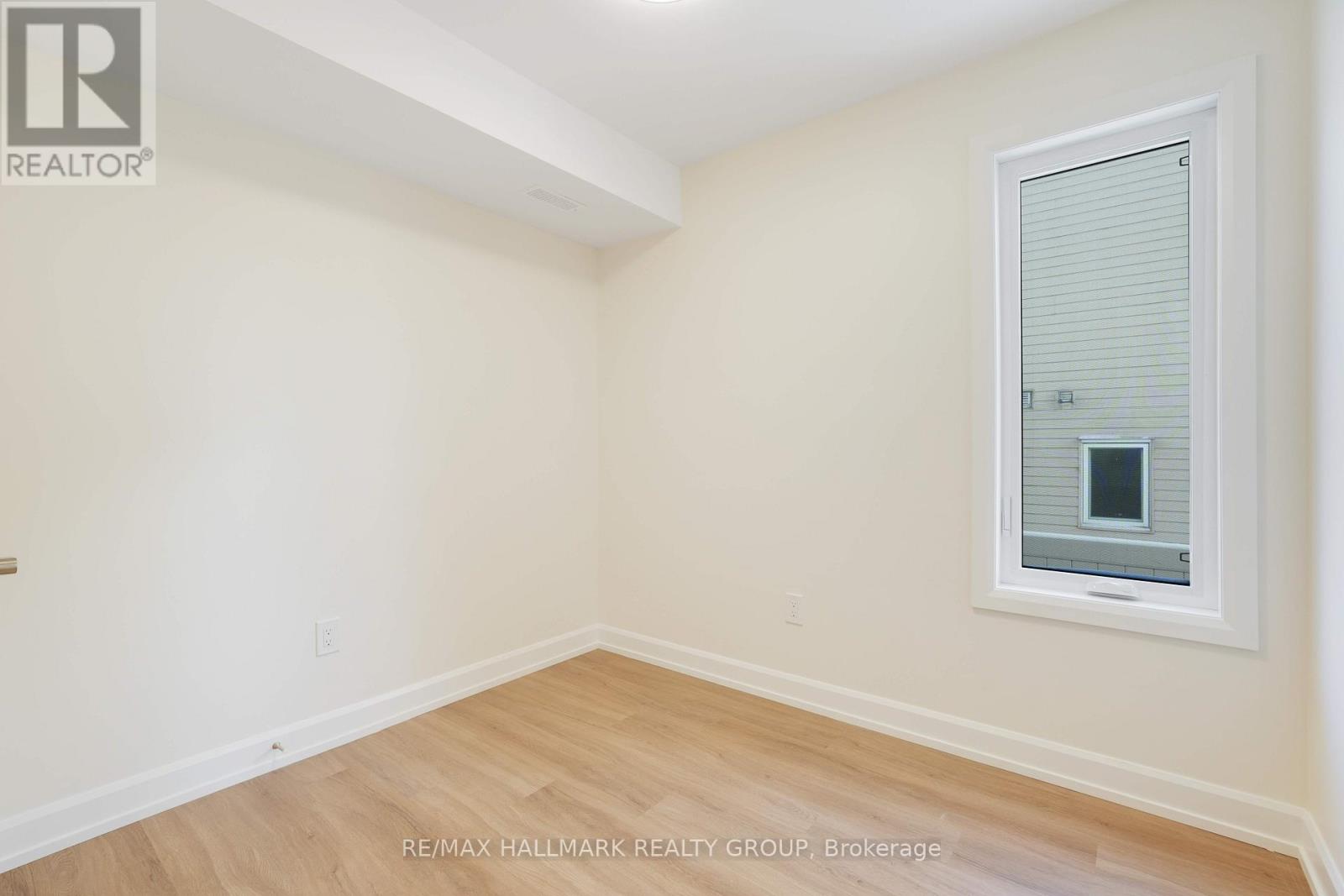 B - 958 Fisher Avenue, Ottawa, Ontario  K1Z 6P4 - Photo 13 - X12614232