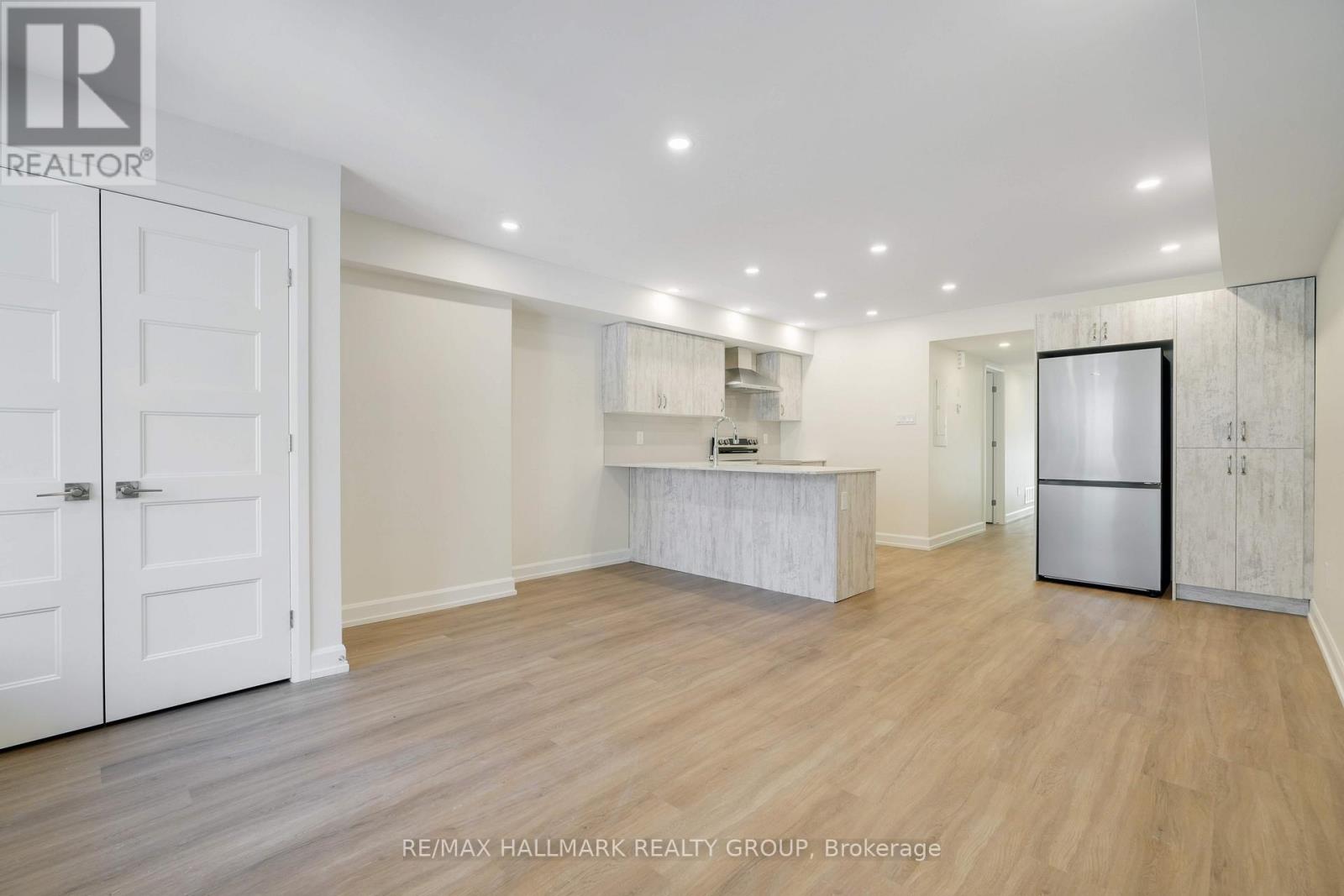 B - 958 Fisher Avenue, Ottawa, Ontario  K1Z 6P4 - Photo 6 - X12614232