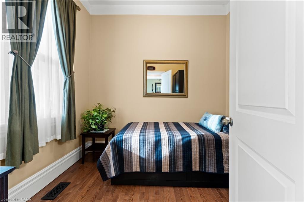 64 Florence Street, Hamilton, Ontario L8R 1W6 - Photo 7 - 40792857