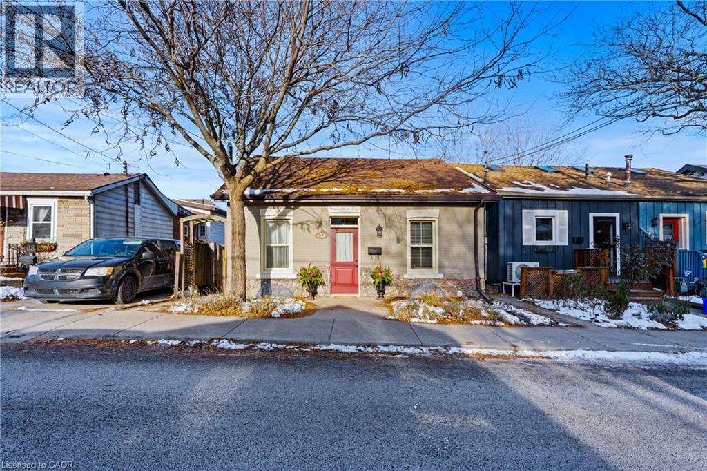 64 Florence Street, Hamilton, Ontario L8R 1W6 - Photo 2 - 40792857