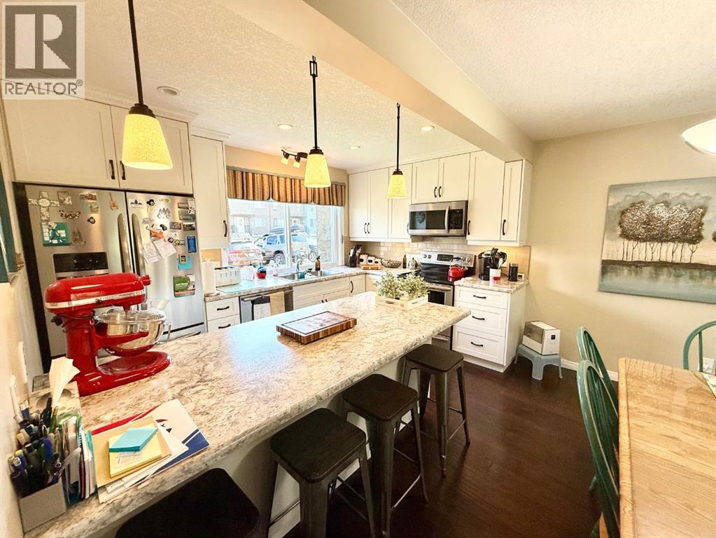 324, 457 Collinge Road, Hinton, Alberta T7V 1K8 - Photo 9 - A2252606