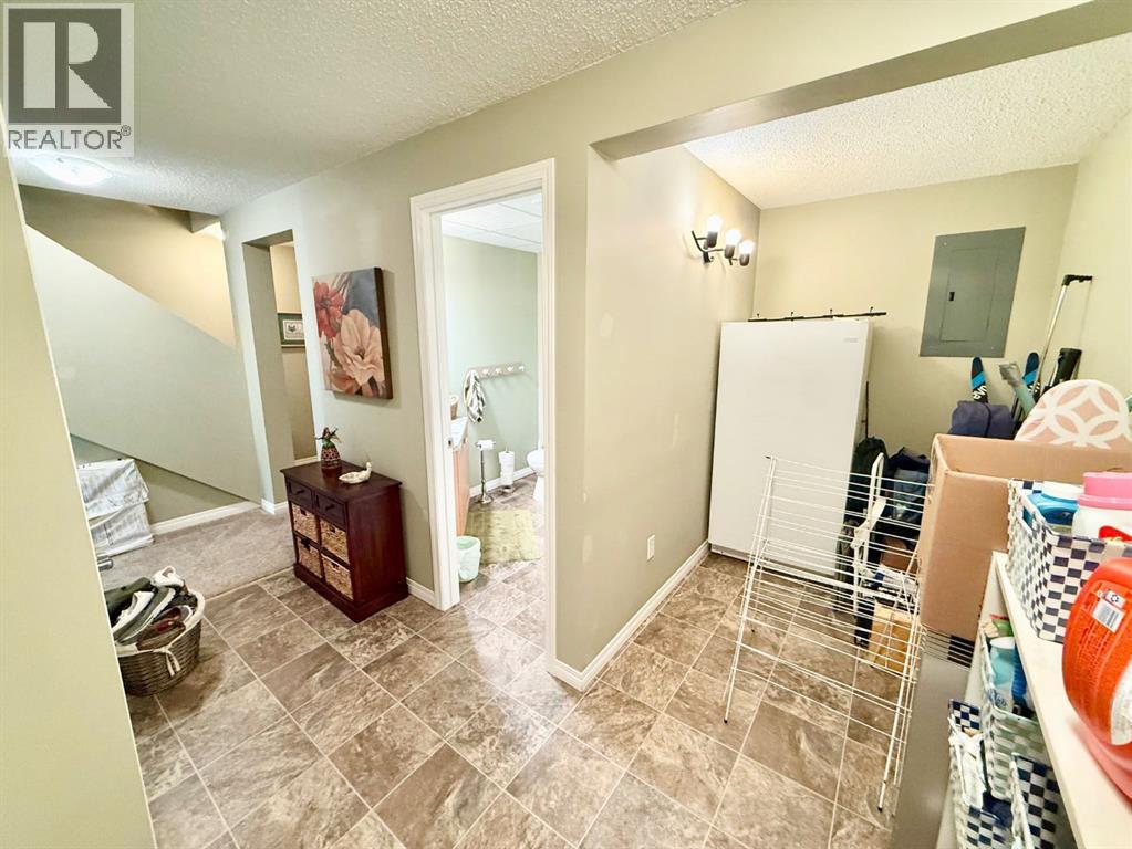 324, 457 Collinge Road, Hinton, Alberta T7V 1K8 - Photo 23 - A2252606