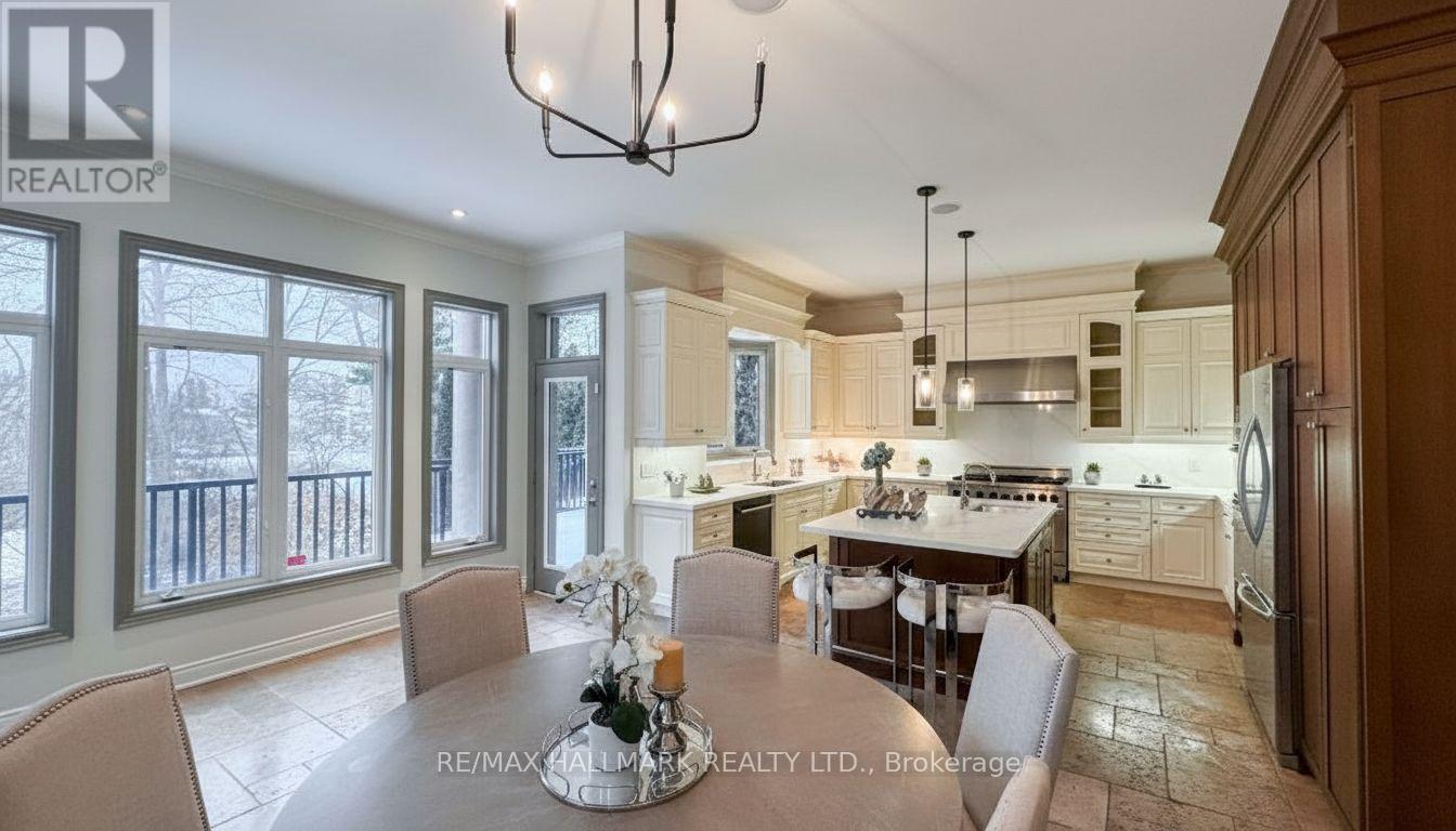 383 Paradelle Drive, Richmond Hill, Ontario  L4E 4R8 - Photo 12 - N12414456