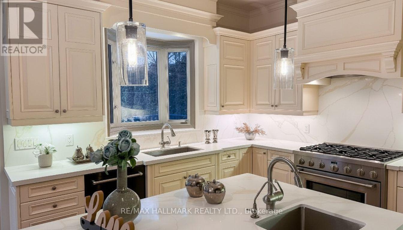 383 Paradelle Drive, Richmond Hill, Ontario  L4E 4R8 - Photo 14 - N12414456