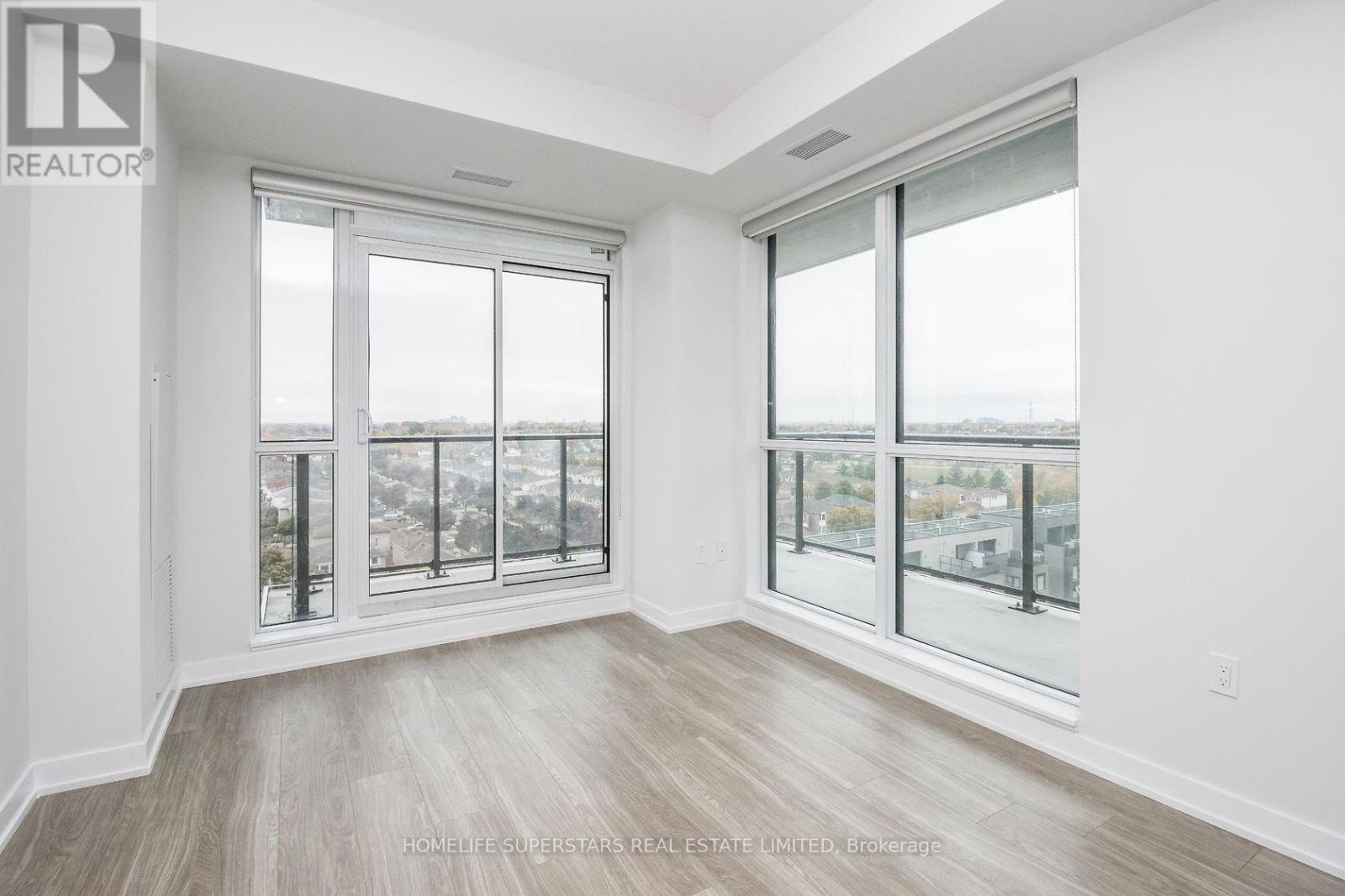 2712 - 4055 Parkside Village Drive, Mississauga, Ontario  L5B 0K8 - Photo 2 - W12610728